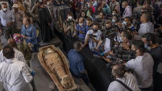 Egipto muestra al mundo su mayor tesoro recién descubierto: 100 sarcófagos intactos de más de 2.000 años | FOTOS