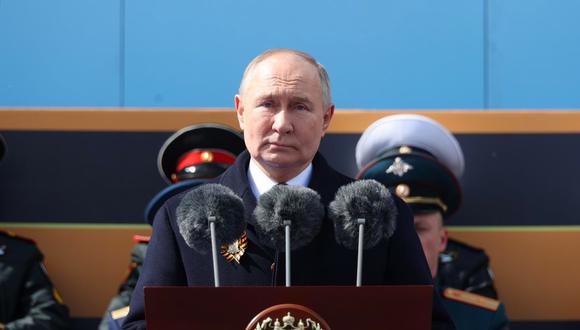 Vladimir Putin pronuncia un discurso durante un desfile militar el día de la Victoria, que marca el 79.º aniversario de la victoria sobre la Alemania nazi en la Segunda Guerra Mundial, en Moscú. Foto: EFE/EPA/MIKHAEL KLIMENTYEV / SPUTNIK / KREMLIN POOL