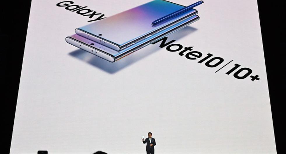 El presidente y CEO de Samsung Electronics, Dong Jin Koh, presenta el Galaxy Note 10 en el Barclays Center en Brooklyn, Nueva York. (Foto: AFP)