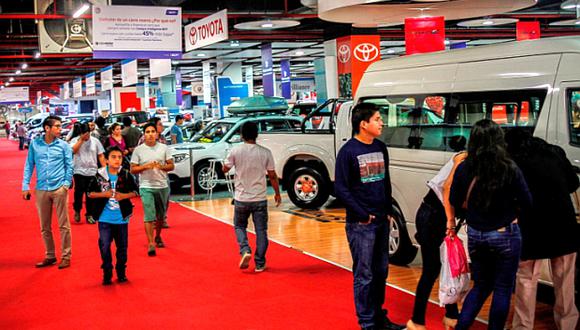 La recuperación de la economía está estimulando la decisión de compra de vehículos en personas y empresas, indicó la Asociación Automotriz del Perú. (Foto: El Comercio)