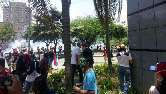 Venezuela: Policía reprime marcha en memoria de la emancipación