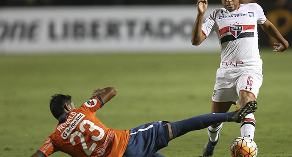 César Vallejo estuvo cerca de poder forzar una tanda de penales ante Sao Paulo. Sin embargo, llegó el gol paulista en los minutos finales por Copa Libertadores (Foto: EFE)