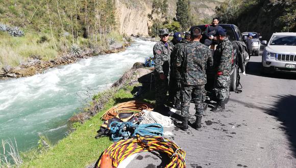 Ocho buzos de las Fuerzas de Operaciones Especiales de La Marina de Guerra trabajan en el rescate de Giacomo Boccoleri. El joven desapareció el 1 de enero en el río Cañete cuando pesacaba (Cortesía: Marina de Guerra).