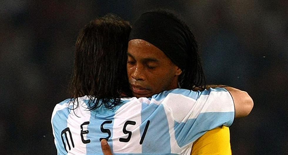 Ronaldinho se encuentra en Guatemala para participar en un nuevo amistoso de exhibición. Desde allí se volvió a expresar sobre el presente de Lionel Messi. (Foto: Getty Images)