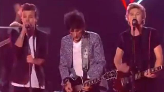 One Direction tocó con Ron Wood en "The X Factor" - 1