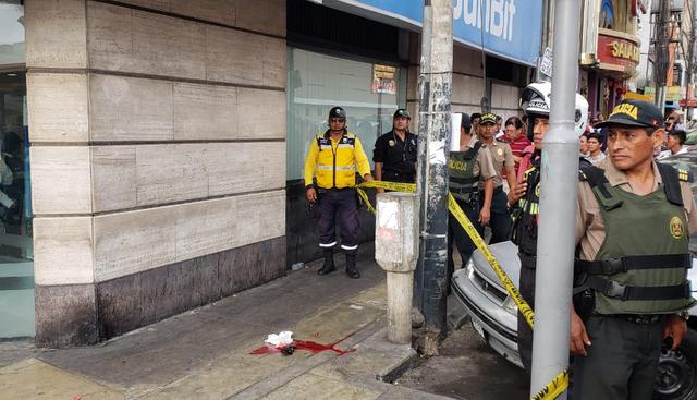 Un policía en retiro recibió un impacto de bala en el rostro. (Foto:  José Rojas Bashe / El Comercio)
