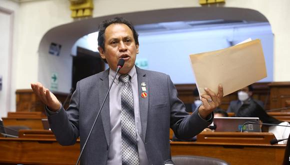 Segundo Montalvo, congresista de Perú Libre, fue quien presentó proyecto conocido como "Ley mordaza". (Foto: Congreso)