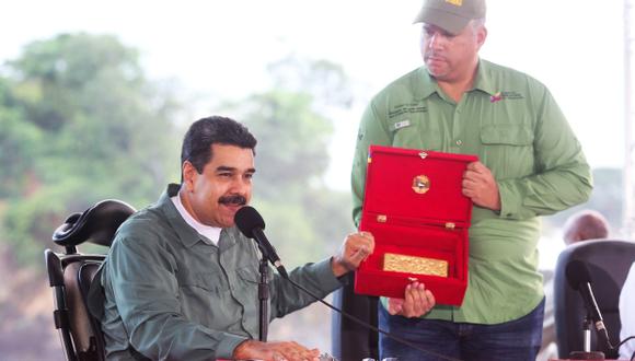 Nicolás Maduro asegura que el Petro, la criptomoneda de Venezuela, estará respaldado "en reservas de riqueza venezolana, de oro, petróleo, gas y diamante". (Foto: EFE)