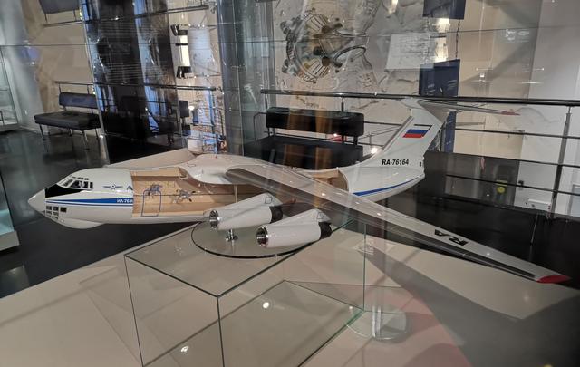 Este es uno de los laboratorios aéreos que usaban los rusos en la investigación espacial. Servia para prácticar la gravedad cero. (Foto: Bruno Ortiz B.)