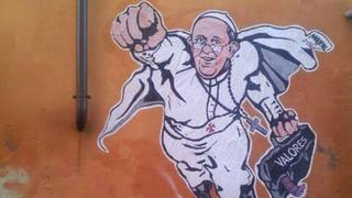 Vaticano difundió una imagen de Francisco como Supermán