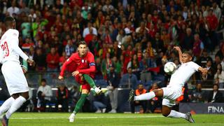 Cristiano eludió a un rival y definió de manera fenomenal para lograr su triplete en el Portugal vs. Suiza