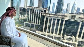 Carlos Zambrano sorprende a seguidores con vestimenta árabe en Dubái