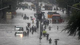 India: al menos 11 muertos al derrumbarse un edificio en Bombay afectado por las lluvias del monzón