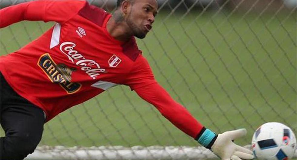 El buen nivel de Carlos Cáceda en Universitario y en la Selección Peruana no pasó desapercibido por clubes del exterior. Parece que seguirá el destino de Pedro Gallese. (Foto: FPF)