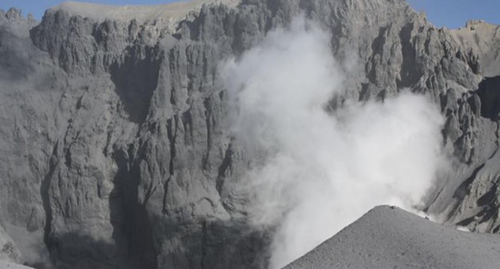 Especialistas recomiendan mantener el nivel de alerta amarilla del volcán Ubinas. (Foto: Andina)