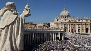 El Vaticano corrige al papa Francisco sobre la homosexualidad