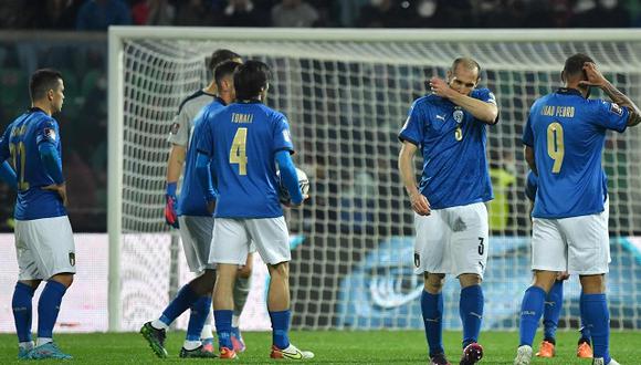 Giorgio Chiellini se pronunció tras la derrota de Italia en el repechaje del Mundial. (Foto: EFE)