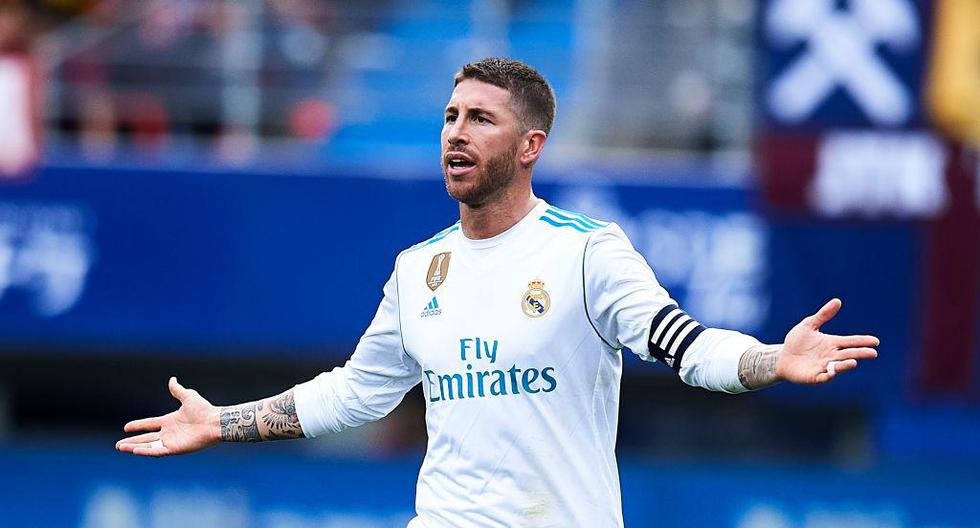 Sergio Ramos protagonizó una curiosa escena durante el triunfo del Real Madrid. (Foto: Getty Images)