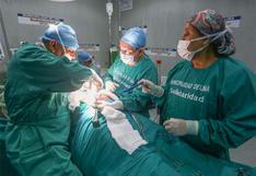 Perú: más adolescentes se someten a cirugías de aumento de mamas