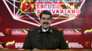 El uniforme militar de “comandante en jefe” que creó Chávez en Venezuela y que Maduro ahora rescató 