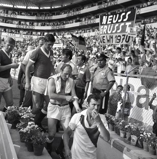 Franz Beckenbauer con la camiseta de la selección peruana puesta tras el partido entre el combinado patrio y Alemania por el Mundial de México 70. (Foto: Archivo Prensmart)