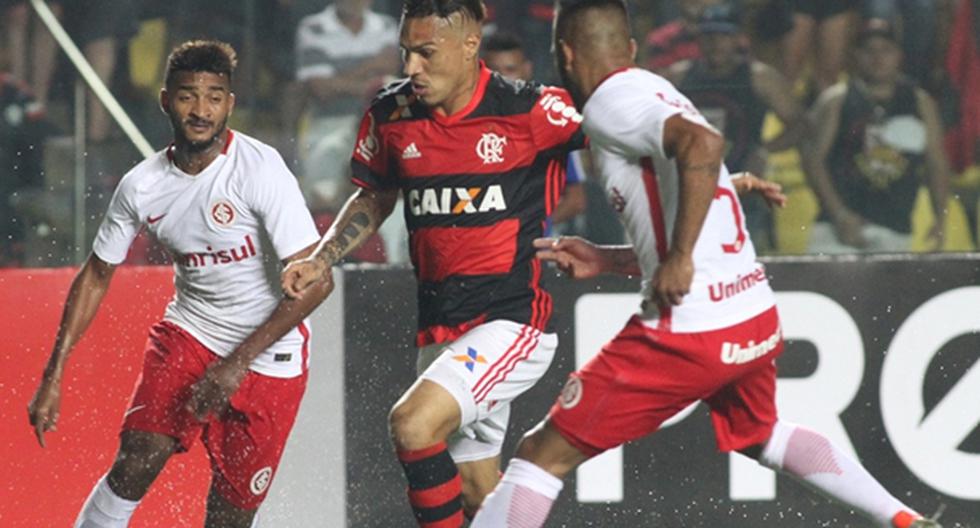 Flamengó venció 1-0 a Internacional de Porto Alegre, por la fecha 12 del Brasileirao. Paolo Guerrero hizo el pase gol para Ederson para el triunfo. (Foto: Flamengo)