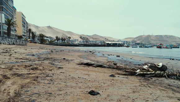 Las playas de Ancón también se encuentran afectadas por el derrame de petróleo ocurrido el último sábado en la refinería La Pampilla de Repsol (Antonio Alvarez / El Comercio)