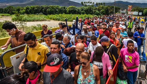 El Vaticano lanza plan para ayudar a venezolanos que huyen de su país. (AFP).