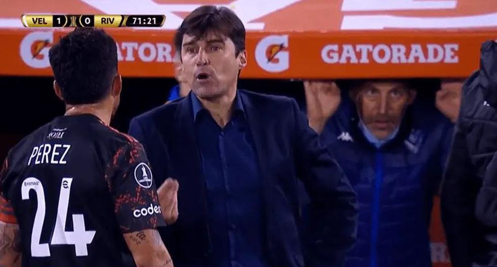 Moment of tension: the exchange of words between the DT of Vélez and Enzo Pérez | VIDEO