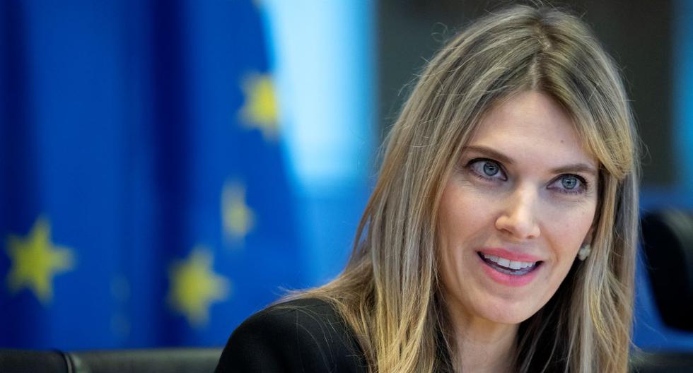 Vice President of the European Parliament Eva Kaili admits her involvement in a corruption scheme