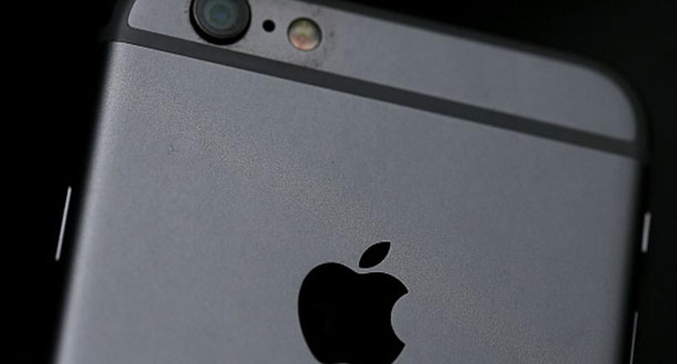 Si mandaste a arreglar tu iPhone 6 a un lugar no autorizado no debes actualizarlo. (Foto: Getty Images)