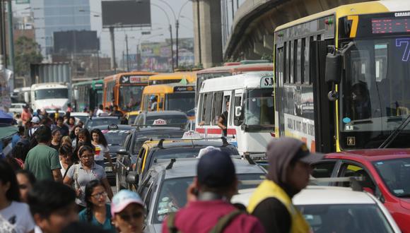 Empresas de transporte público seguirán funcionando hasta el próximo 31 de octubre. (Foto: El Comercio)