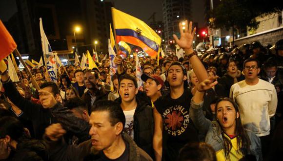 Elecciones en Ecuador: Protestas por lentitud en conteo final