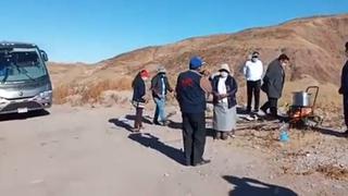 Moquegua: comitiva que viajó al encuentro con soldado Wilber Carcausto está varada en Torata | VIDEO
