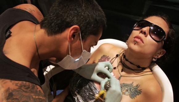 Desarrollan crema para remover tatuajes sin dolor