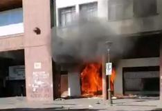 Saquean y queman edificio de la Gobernación de Concepción en medio de las protestas en Chile | VIDEO
