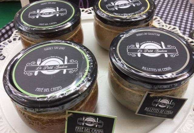 Hay chorizos nature o de finas hierbas, así como paté de champagne. Cuentan con un food truck que se ubica todos los viernes de 6 pm a 10 pm en la Cervecería Nuevo Mundo de Surquillo. (Foto: Le Petit Breton)