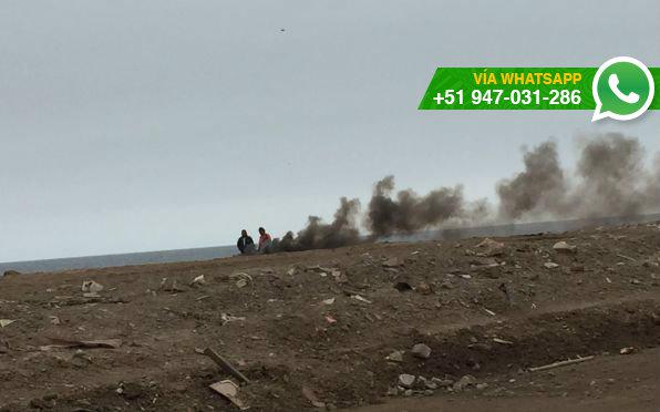 Chorrillos: denuncian quema de materiales en playa La Chira - 1