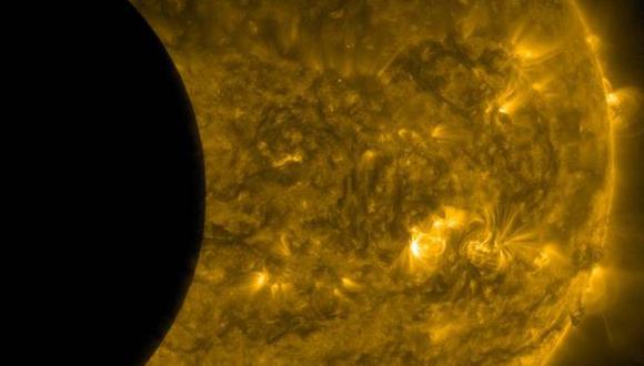 Así se ven dos eclipses de sol desde el espacio [VIDEO]
