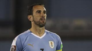 Vélez Sarsfield oficializó el fichaje de Diego Godín y realizó una curiosa presentación con Bizarrap | VIDEO