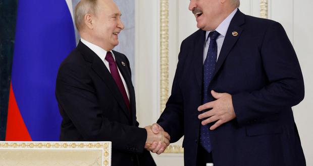 El presidente de Rusia, Vladimir Putin, y el presidente de Bielorrusia, Alexander Lukashenko, asisten a una reunión del Consejo de Estado Supremo del Estado de la Unión de Rusia y Bielorrusia, el 29 de enero de 2024. (Dmitry ASTAKHOV / AFP).