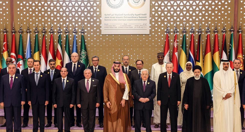 Declaration of the ArabIslamic summit There will be no peace in