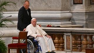 Papa Francisco no podrá viajar a Kiev o Moscú debido a sus problemas de rodilla 