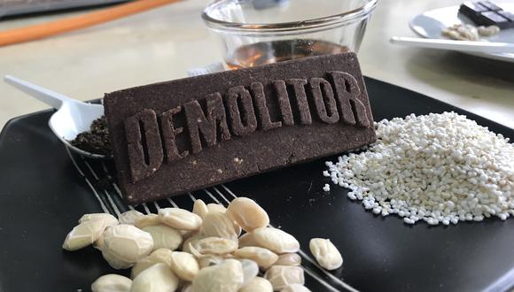 Demolitor es una barra energética para deportistas a base de larvas de escarabajo y productos altoandinos. (Foto: EntoPiruw)