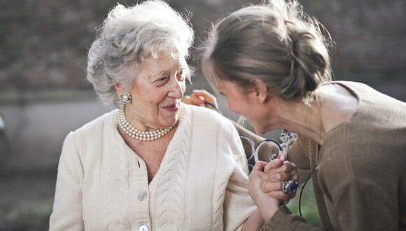 La abuela Liz tiene 86 años y sufre de demencia. (Foto: Pexels)