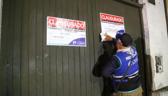 Los detenidos consumían bebidas alcohólicas y sin usar de manera adecuada la mascarilla. (Foto: Municipalidad de Lima)