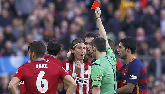 Filipe Luis castigado 3 partidos por 'planchazo' a Lionel Messi