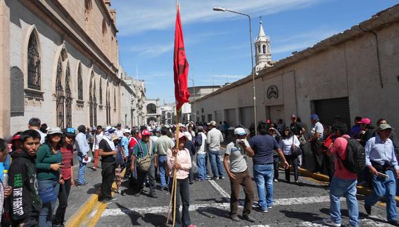 Reportan enfrentamientos entre manifestantes y miembros de la PNP en Arequipa. (Foto: Referencial/Andina)