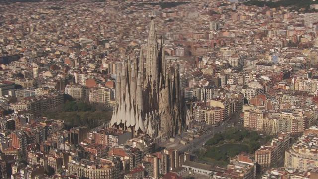 En conferencia de prensa, se presentaron la primeras imágenes de lo que será la torre centra de la Sagrada Familia. (Foto: captura de YouTube)