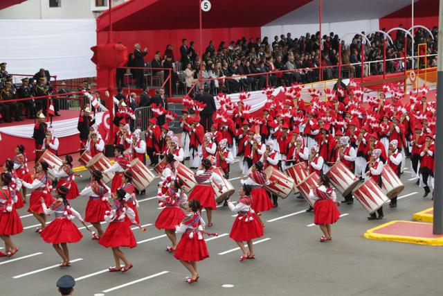 Así se desarrolla la Gran Parada Militar por Fiestas Patrias. (Alonso Chero / El Comercio)